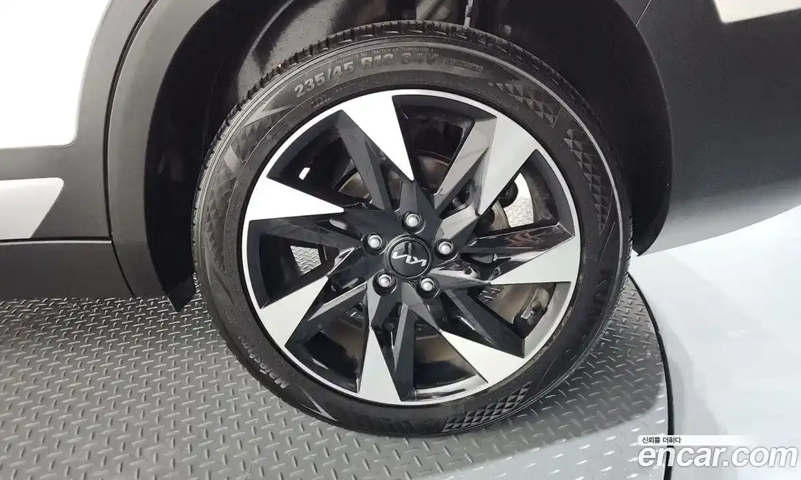 Kia Seltos 2022 1.6 Автомат в Москве № 746494, фото 5