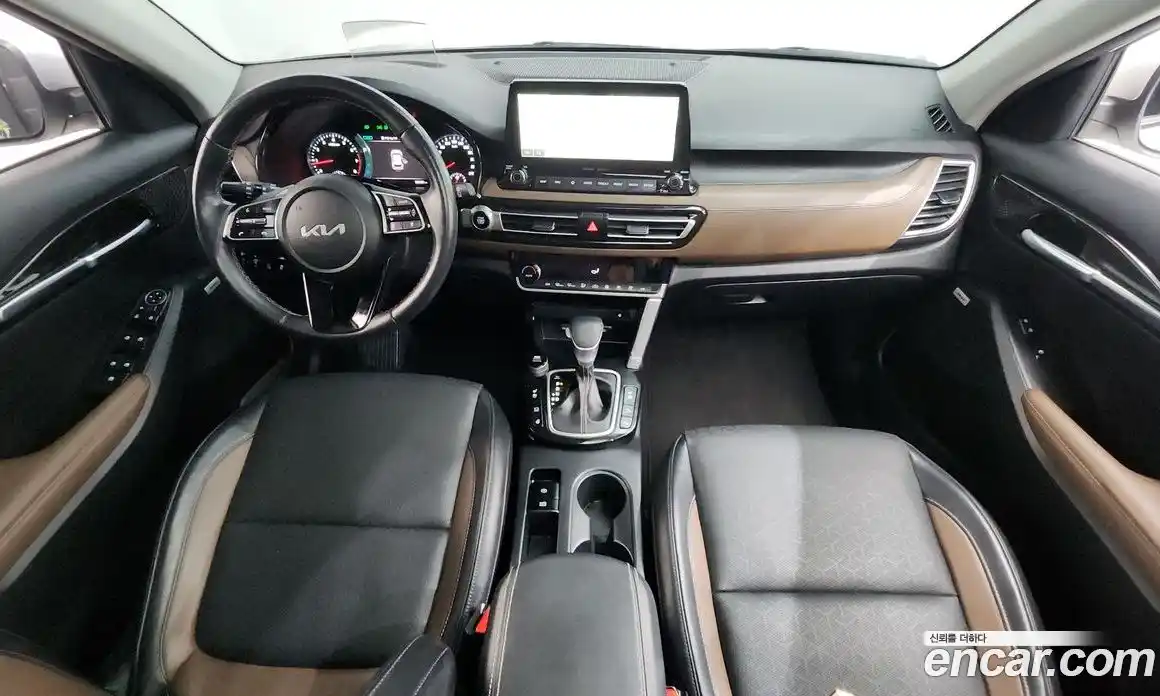 Kia Seltos 2022 1.6 Автомат в Москве № 746494, фото 7