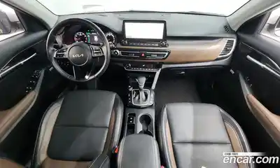 Kia Seltos 2022 1.6 Автомат в Москве № 746494, миниатюра 7