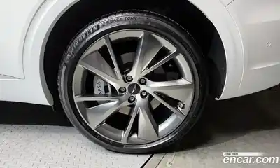 Genesis GV70 2025 2.5 Автомат в Москве № 746711, миниатюра 5