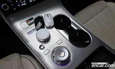 Genesis GV70 2025 2.5 Автомат в Москве № 746711, миниатюра 9