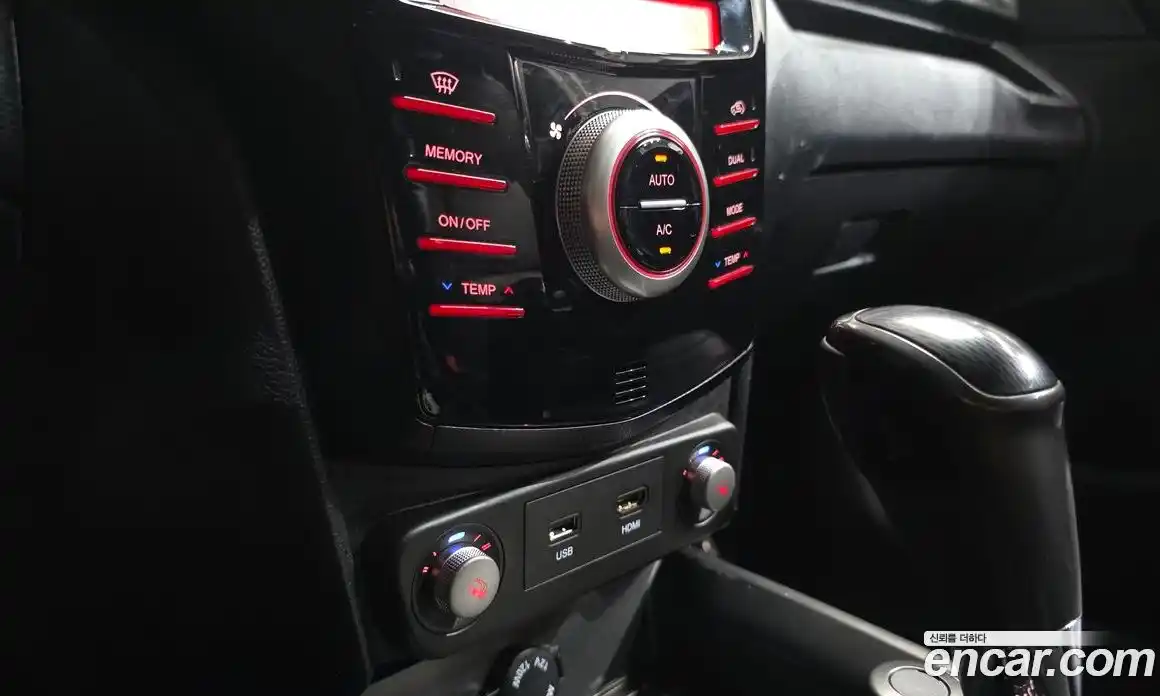 SsangYong TIBOLI 2017 1.6 Автомат в Москве № 747155, фото 16