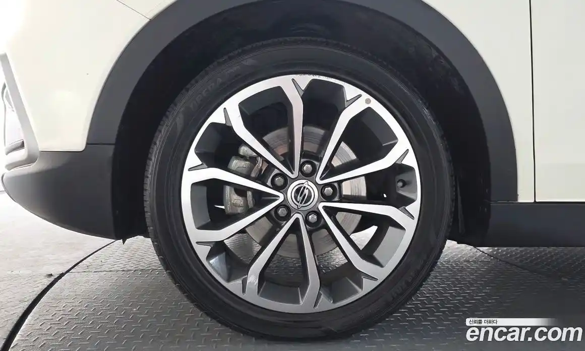 SsangYong TIBOLI 2017 1.6 Автомат в Москве № 747155, фото 4