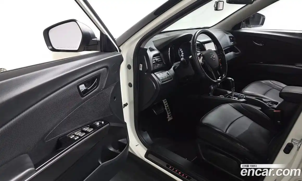 SsangYong TIBOLI 2017 1.6 Автомат в Москве № 747155, фото 10