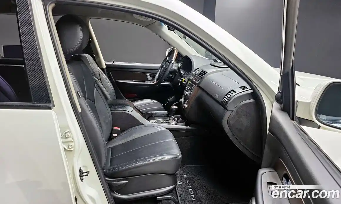 SsangYong Rexton 2014 2.0 Автомат в Москве № 747402, фото 11