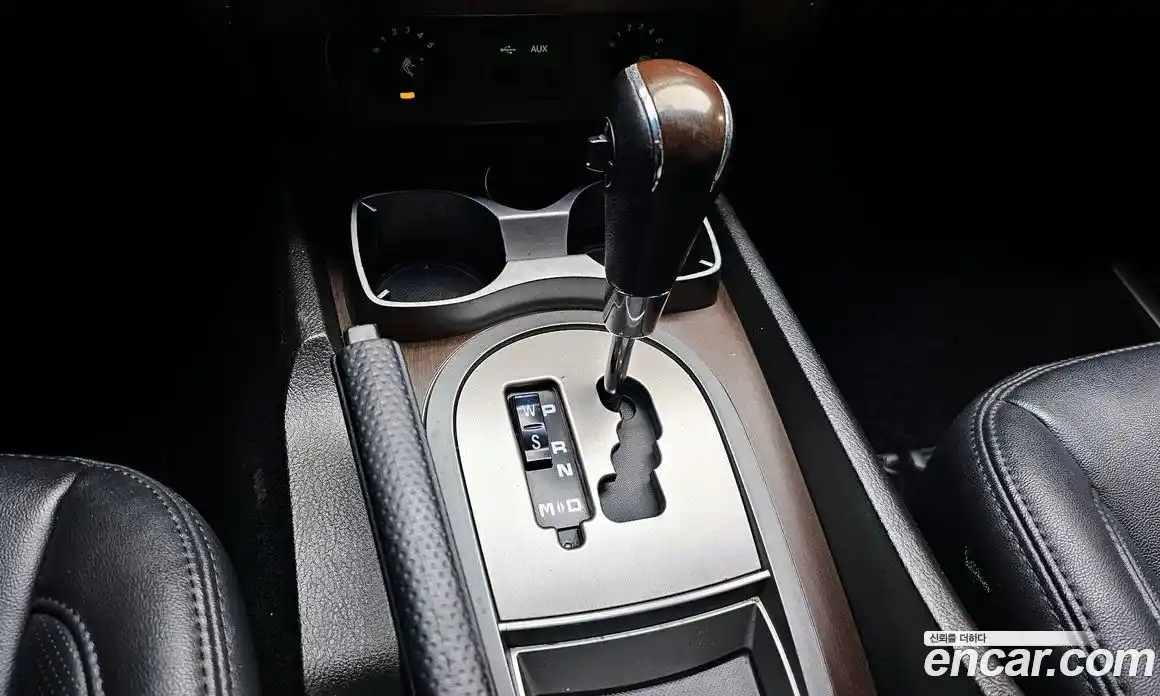 SsangYong Rexton 2014 2.0 Автомат в Москве № 747402, фото 9