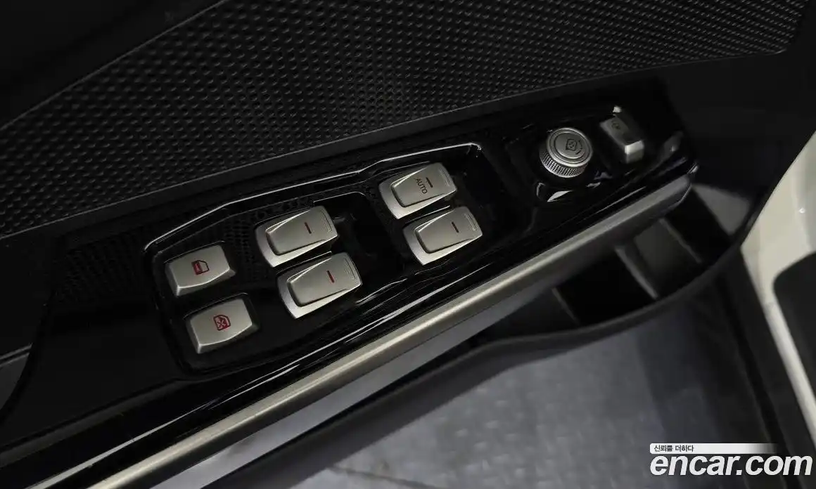 SsangYong TIBOLI 2016 1.6 Автомат в Москве № 747516, фото 13