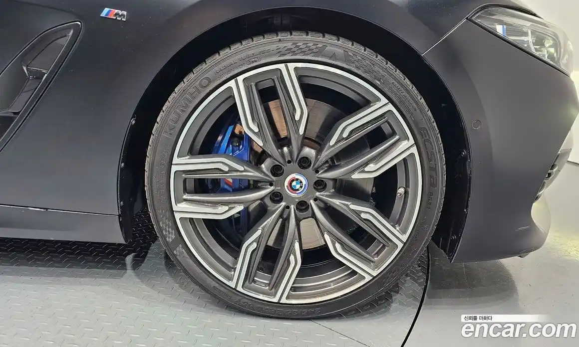 BMW 8-Series 2024 4.4 Автомат в Москве № 748558, фото 5