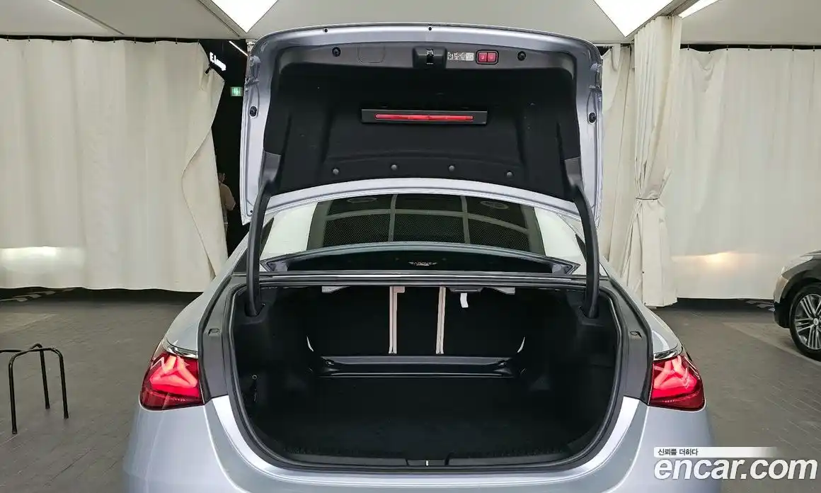 Mercedes-Benz E-Class 2025 2.0 Автомат в Москве № 749012, фото 20