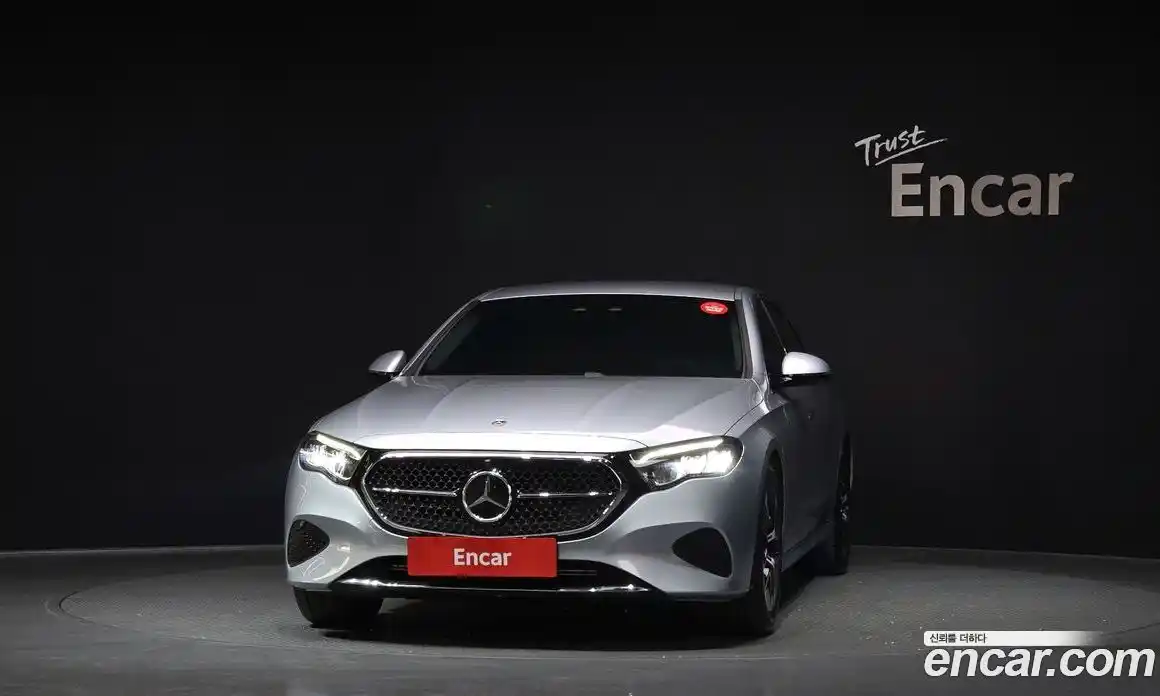 Mercedes-Benz E-Class 2025 2.0 Автомат в Москве № 749012, фото 3