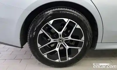 Mercedes-Benz E-Class 2025 2.0 Автомат в Москве № 749012, миниатюра 5