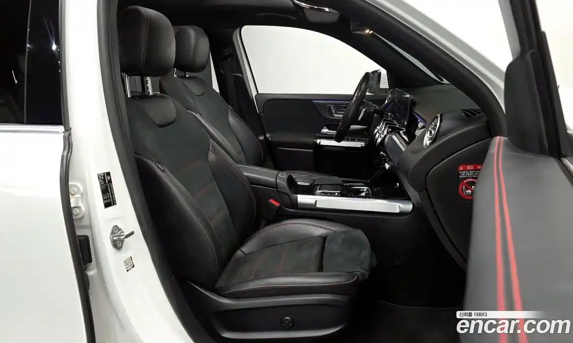 Mercedes-Benz GLB-Class 2021 2.0 Автомат в Москве № 749323, фото 11