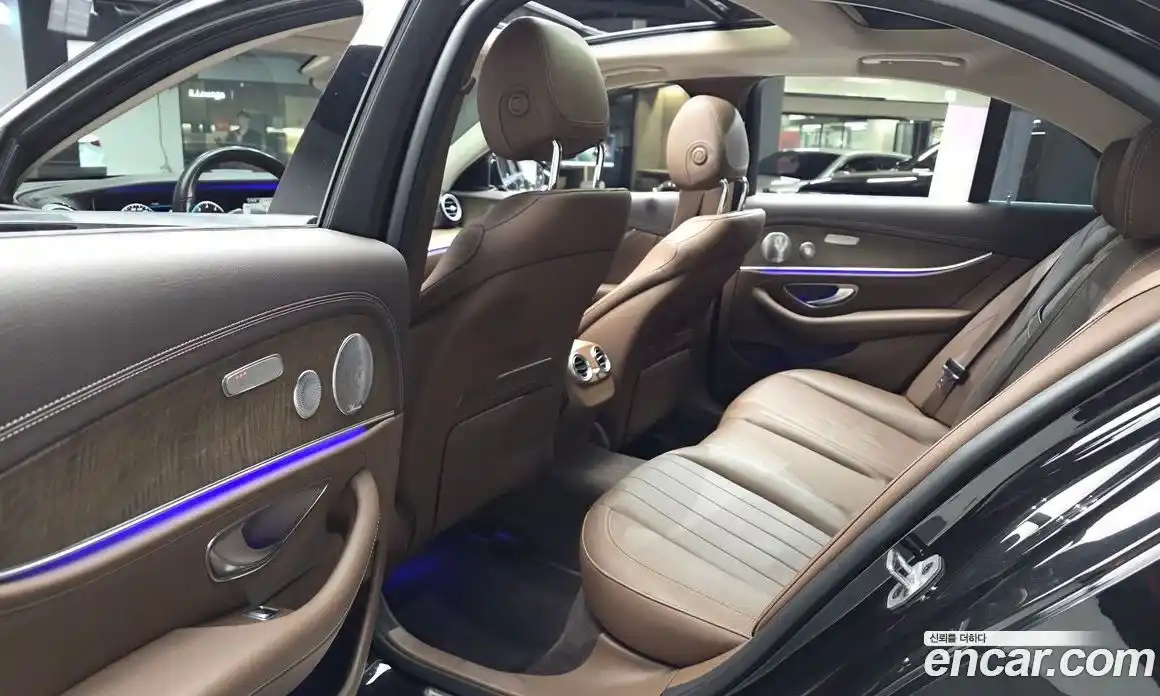 Mercedes-Benz E-Class 2019 2.0 Автомат в Москве № 749331, фото 11