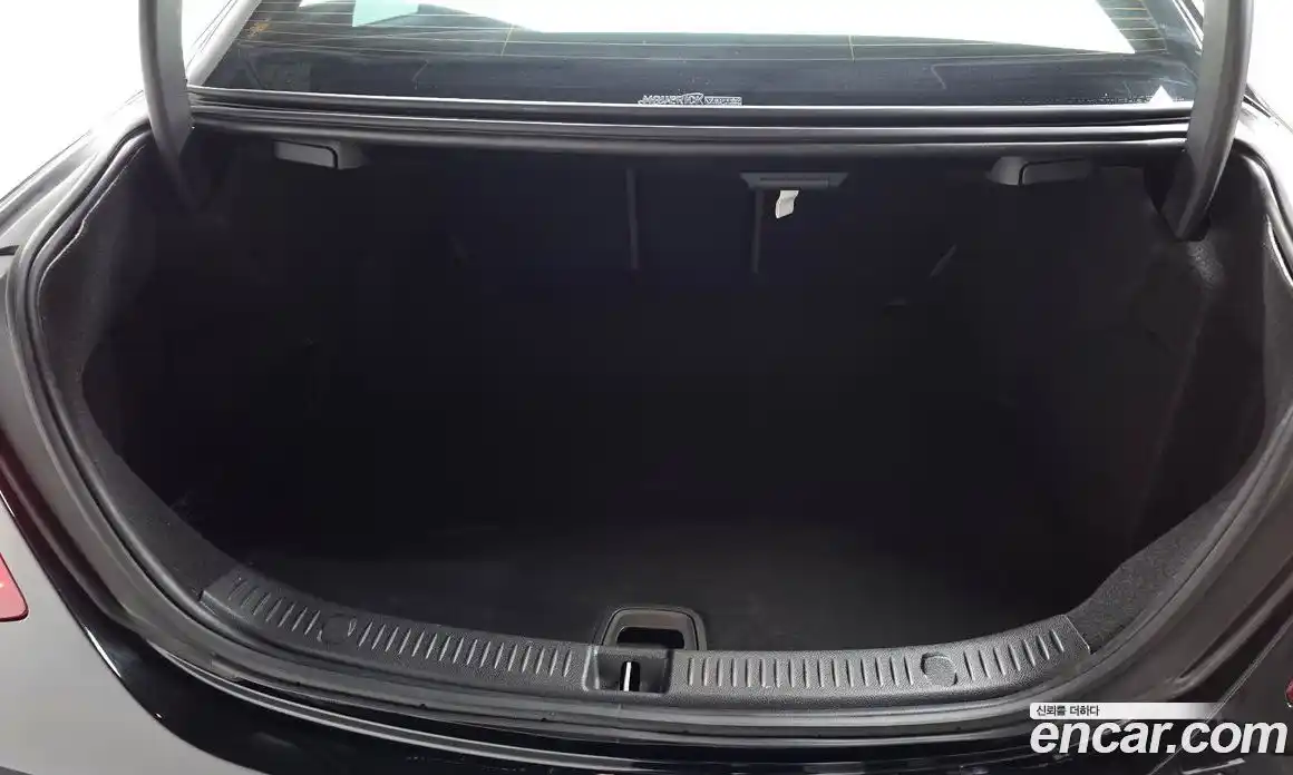 Mercedes-Benz E-Class 2019 2.0 Автомат в Москве № 749331, фото 19