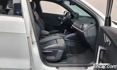 Audi Q2 2020 2.0 Автомат в Москве № 749436, миниатюра 11