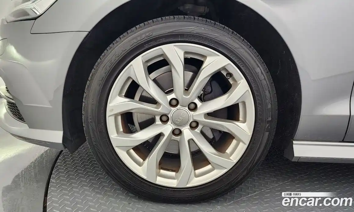 Audi A6 2018 2.0 Автомат в Москве № 749508, фото 5