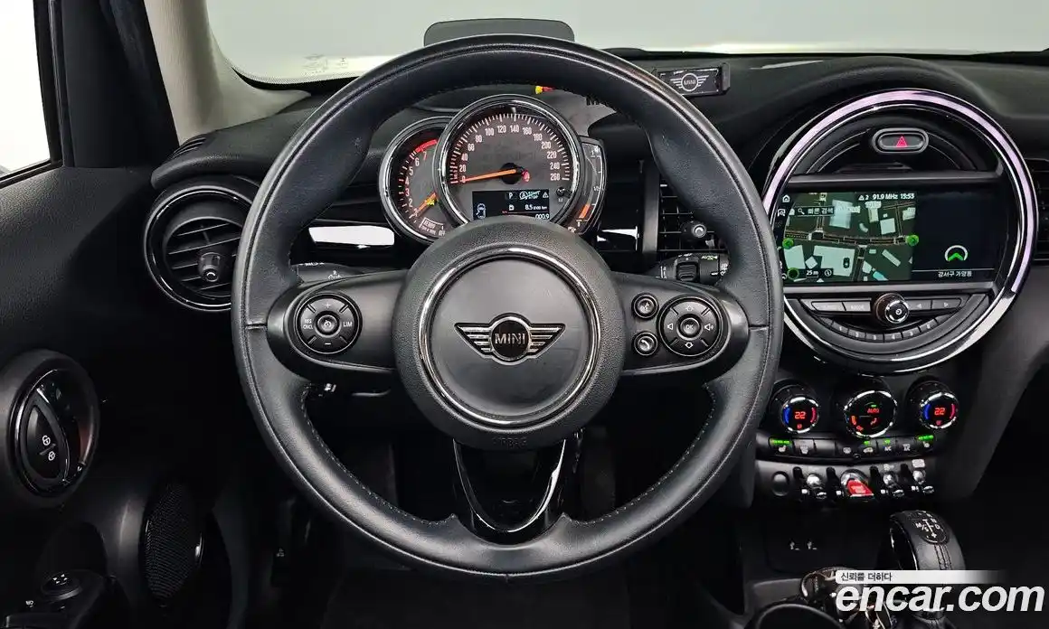 Mini Cooper 2019 1.5 Автомат в Москве № 749804, фото 13