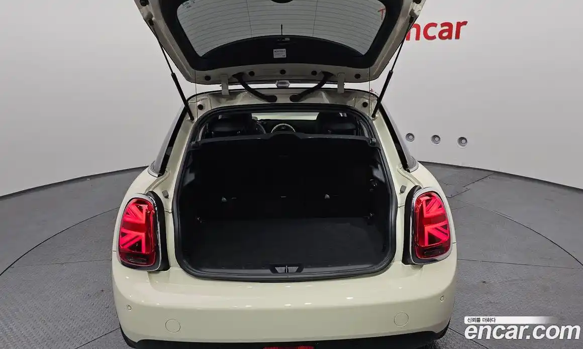 Mini Cooper 2019 1.5 Автомат в Москве № 749804, фото 20