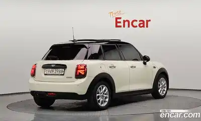 Mini Cooper 2019 1.5 Автомат в Москве № 749804, миниатюра 2