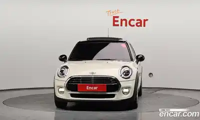 Mini Cooper 2019 1.5 Автомат в Москве № 749804, миниатюра 3