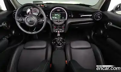 Mini Cooper 2019 1.5 Автомат в Москве № 749804, миниатюра 7