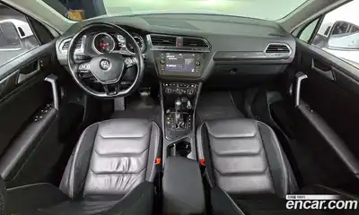 Volkswagen Tiguan 2020 2.0 Автомат в Москве № 750047, миниатюра 6