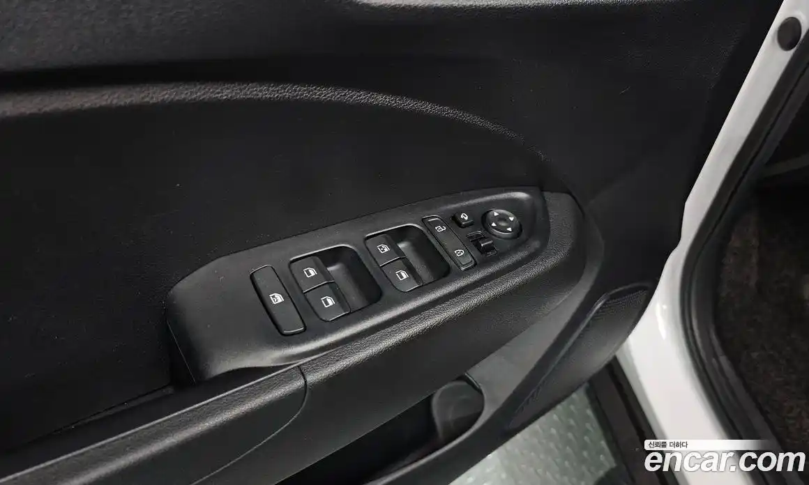 Hyundai Venue 2021 1.6 Автомат в Москве № 756084, фото 18