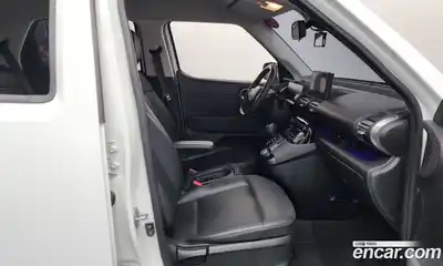 Hyundai Casper 2022 1.0 Автомат в Москве № 756274, миниатюра 11