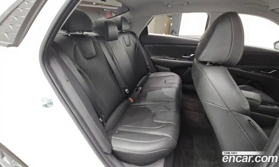 Hyundai Avante 2025 1.6 Автомат в Москве № 756414, фото 12