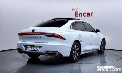 Hyundai Grandeur 2022 2.4 Автомат в Москве № 756550, миниатюра 2