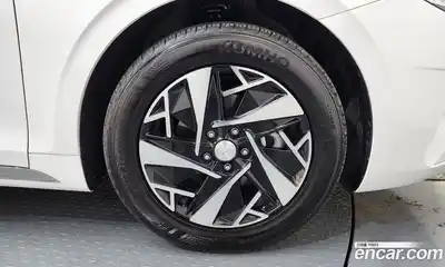 Hyundai Grandeur 2022 2.4 Автомат в Москве № 756550, миниатюра 5