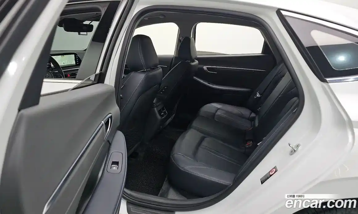 Hyundai Sonata 2021 1.6 Автомат в Москве № 756877, фото 20