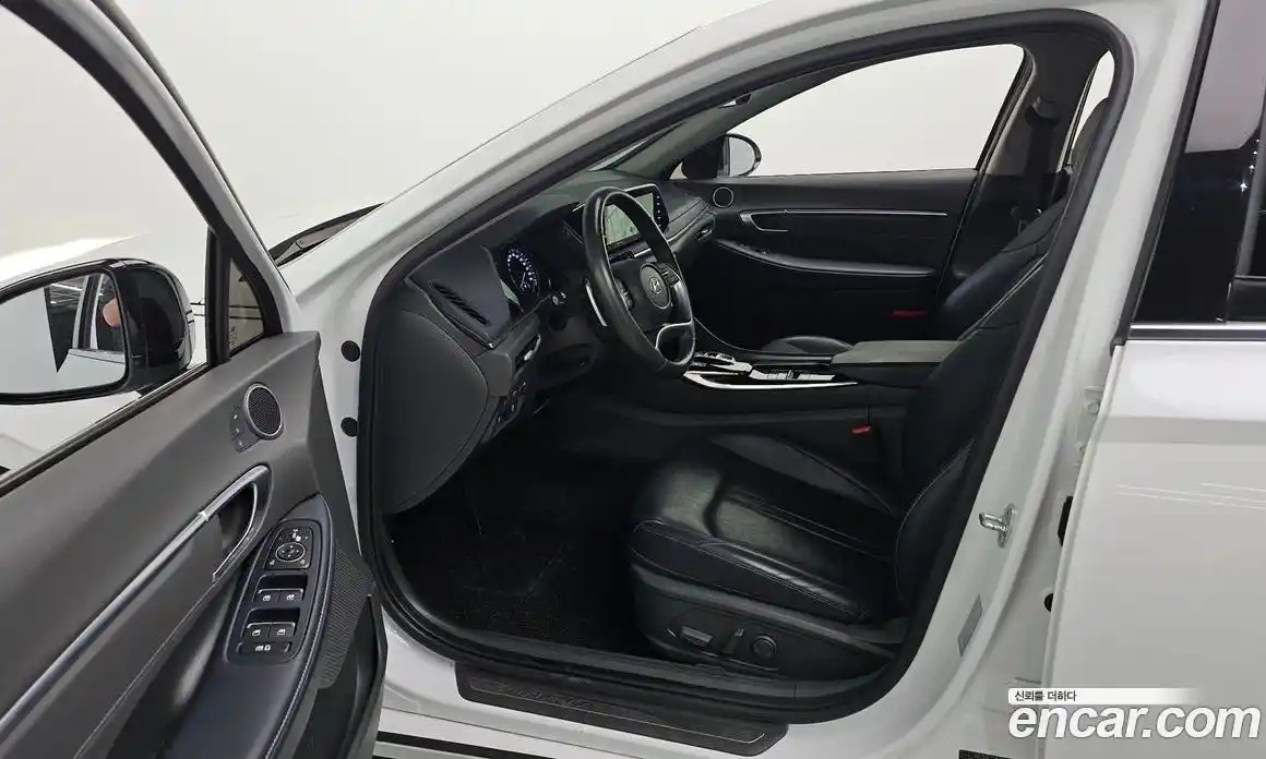 Hyundai Sonata 2021 1.6 Автомат в Москве № 756877, фото 10