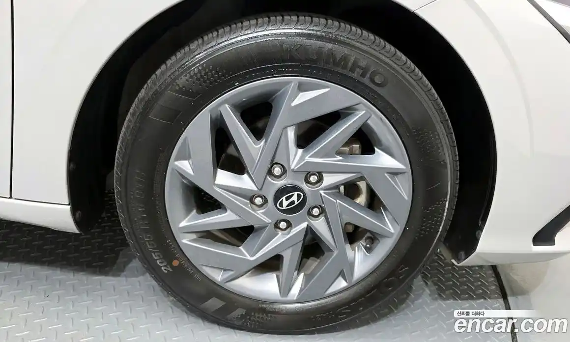 Hyundai Avante 2024 1.6 Автомат в Москве № 756956, фото 5