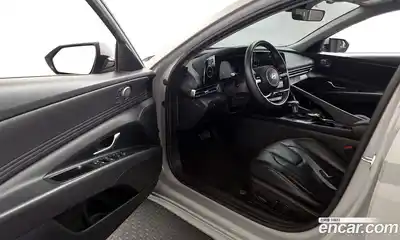 Hyundai Avante 2024 1.6 Автомат в Москве № 756956, миниатюра 10