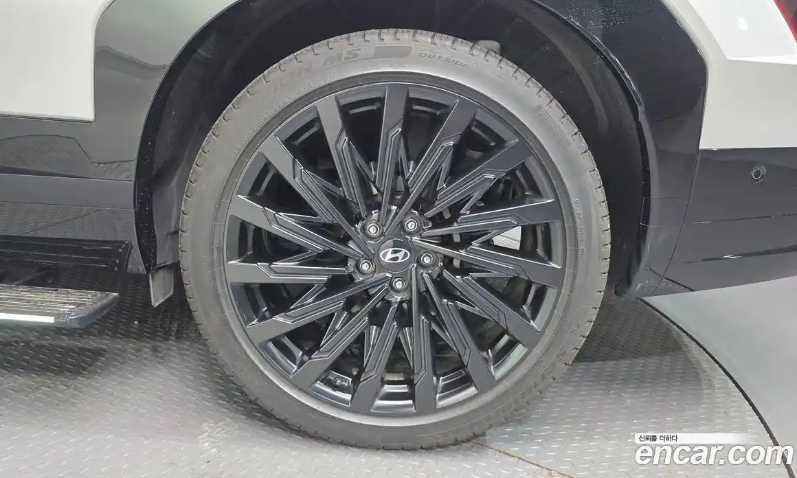 Hyundai Santa Fe 2023 2.5 Автомат в Москве № 756976, фото 5