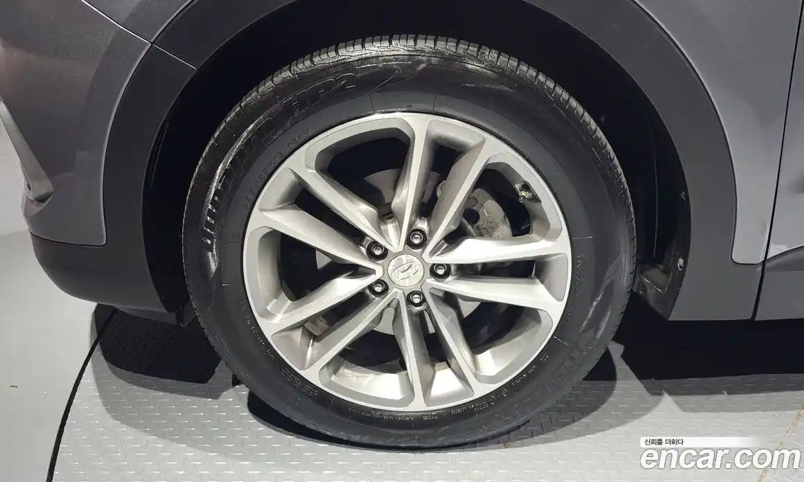 Hyundai Santa Fe 2017 2.0 Автомат в Москве № 757106, фото 5