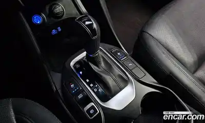 Hyundai Santa Fe 2017 2.0 Автомат в Москве № 757106, миниатюра 9