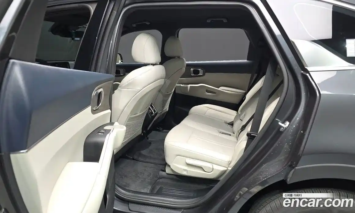 Kia Sorento 2022 1.6 Автомат в Москве № 757255, фото 12