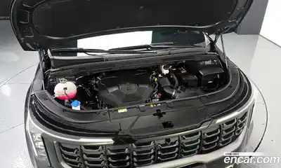 Kia Canival 2024 2.2 Автомат в Москве № 757282, миниатюра 6