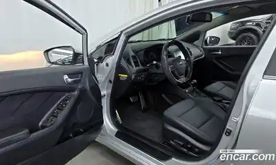 Kia K3 2014 1.6 Автомат в Москве № 757304, миниатюра 10