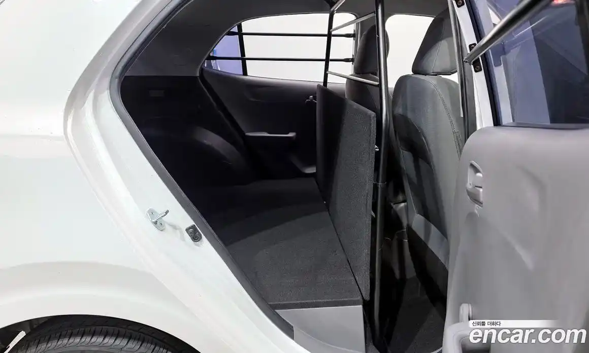 Kia Morning 2021 1.0 Автомат в Москве № 757579, фото 12