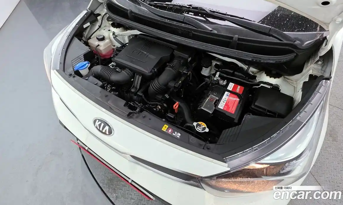 Kia Morning 2021 1.0 Автомат в Москве № 757579, фото 6