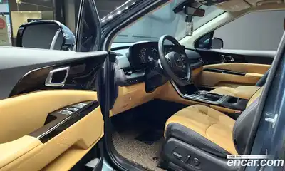 Kia Canival 2023 3.5 Автомат в Москве № 757883, миниатюра 11