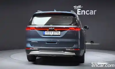 Kia Canival 2023 3.5 Автомат в Москве № 757883, миниатюра 4