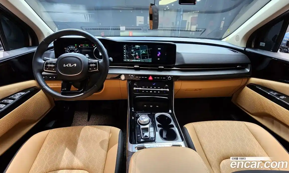 Kia Canival 2023 3.5 Автомат в Москве № 757883, фото 7