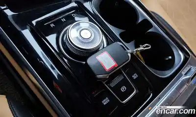 Kia Canival 2023 3.5 Автомат в Москве № 757883, миниатюра 9