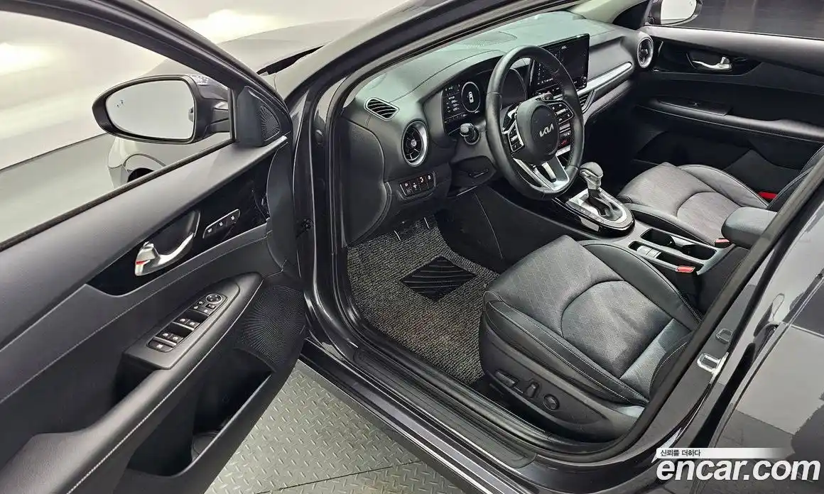 Kia K3 2023 1.6 Автомат в Москве № 758208, фото 11