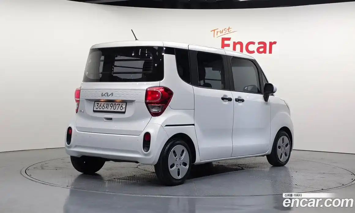 Kia Ray 2021 1.0 Автомат в Москве № 758636, фото 2