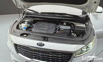 Kia Canival 2018 3.3 Автомат в Москве № 758768, миниатюра 6
